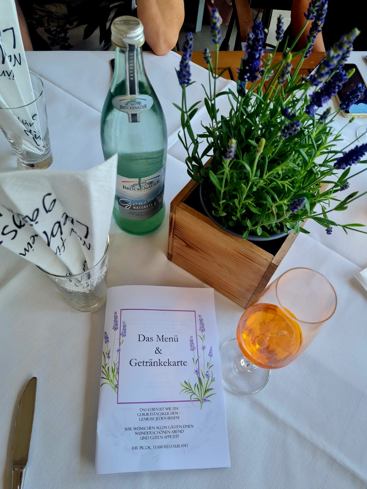 Festlich gedeckter Tisch für Feiern im Restaurant Picok